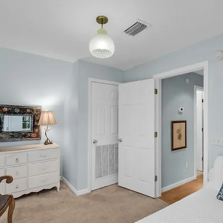 30A Blue Lake Cottage